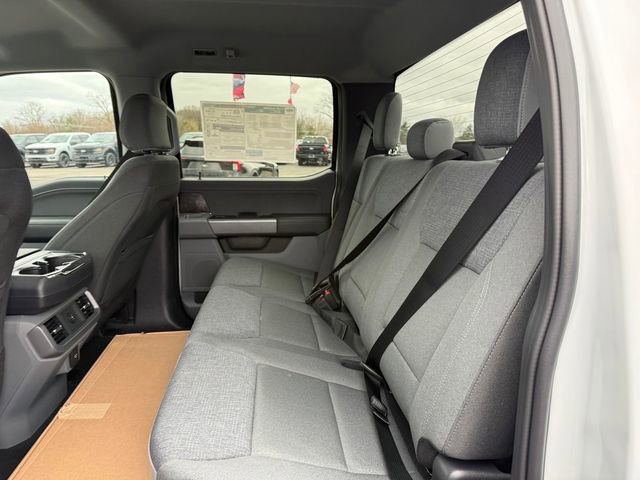 New 2025 Ford F150 Lightning XLT image 14