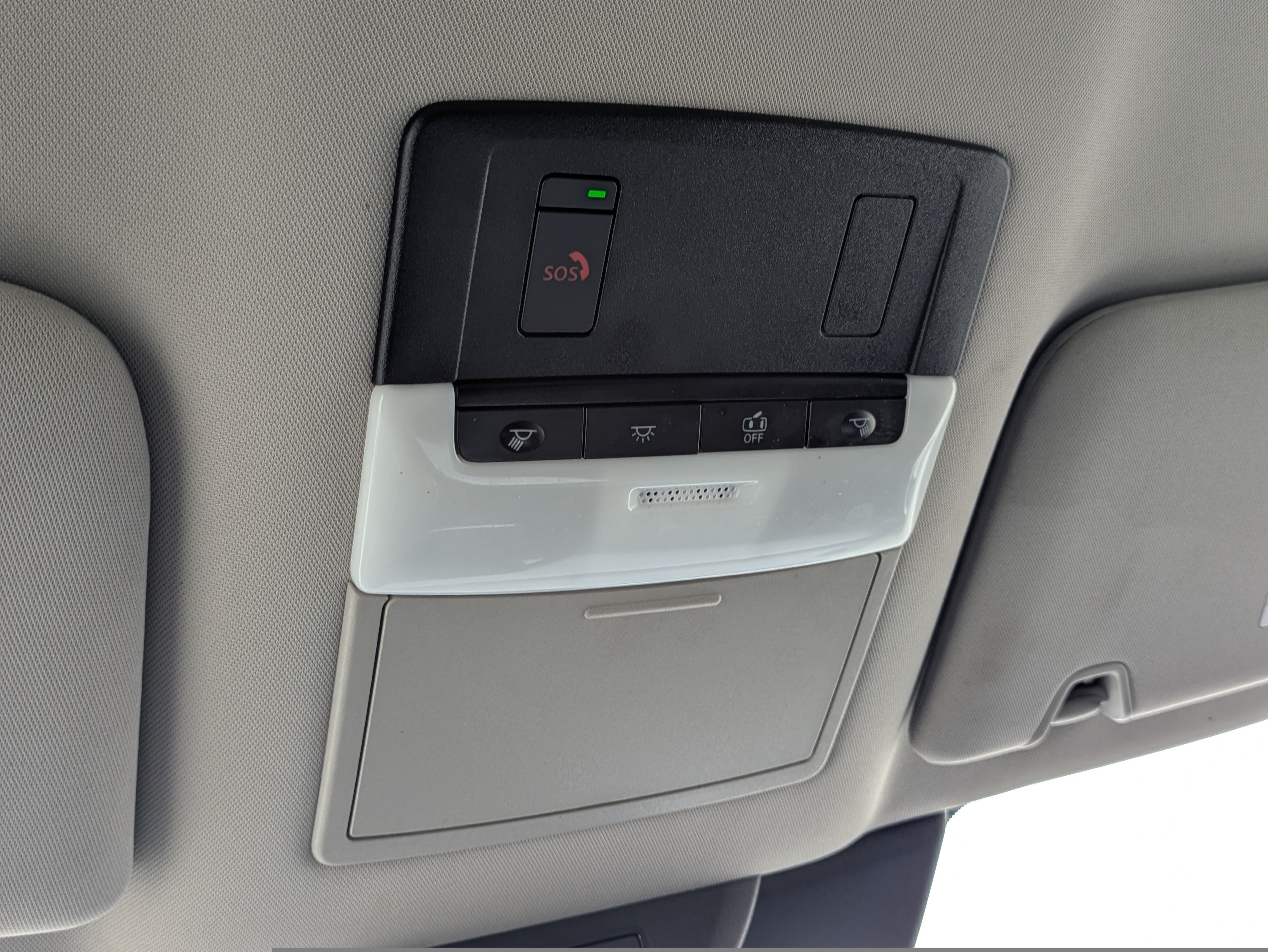 Used 2025 Nissan Pathfinder SL AWD/4WD image 36