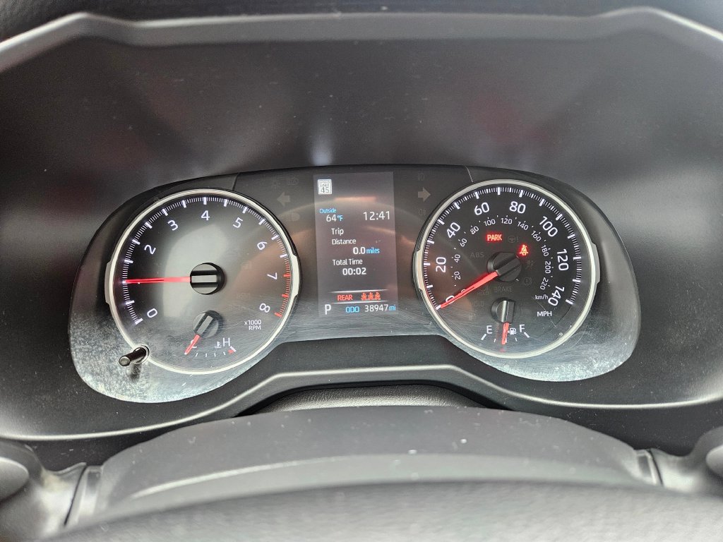 Used 2022 Toyota RAV4 LE AWD/4WD image 24