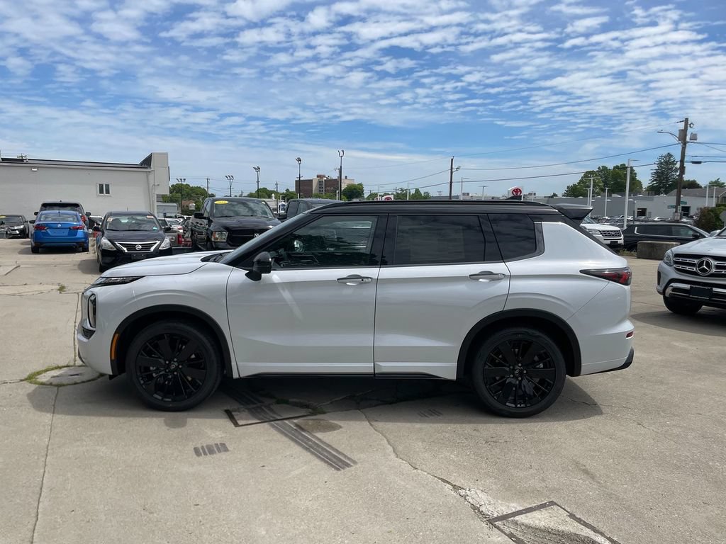 New 2026 Mitsubishi Outlander SEL AWD/4WD image 9