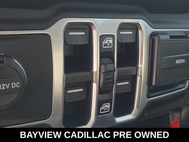 Used 2020 Jeep Wrangler Unlimited Sahara AWD/4WD image 19