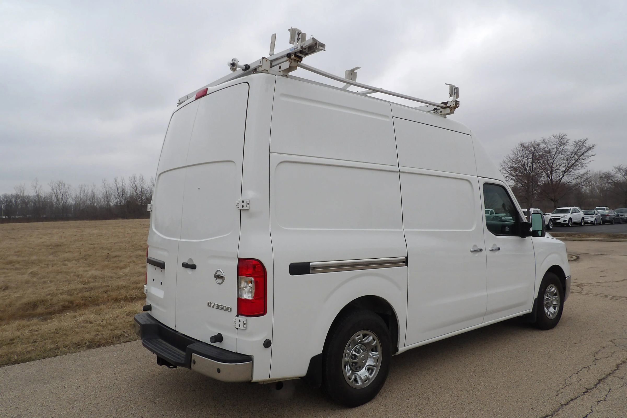 Used 2017 Nissan NV 3500 SL w/ Technology Package image 5