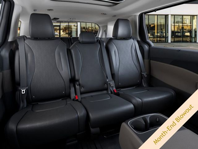 New 2026 Kia Carnival SX image 16