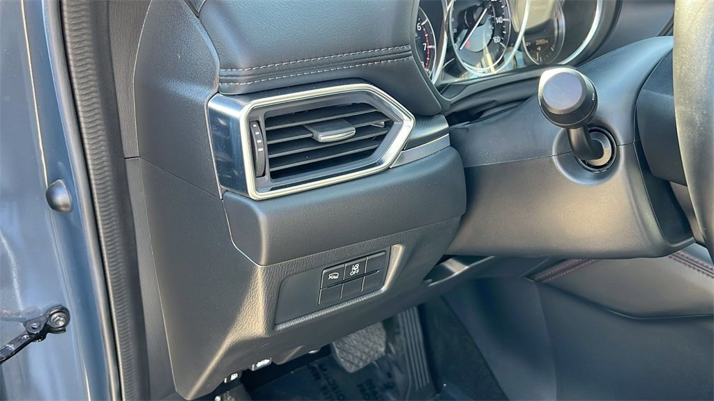 Used 2023 MAZDA CX-5 Carbon Edition image 11