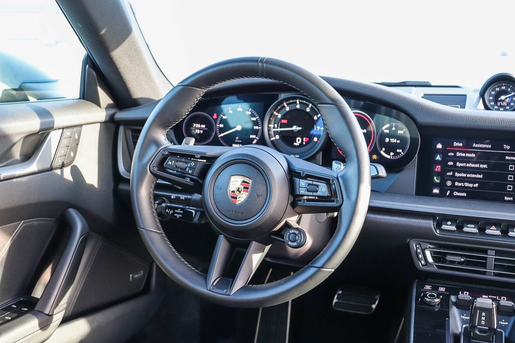 Used 2022 Porsche 911 Carrera RWD image 16