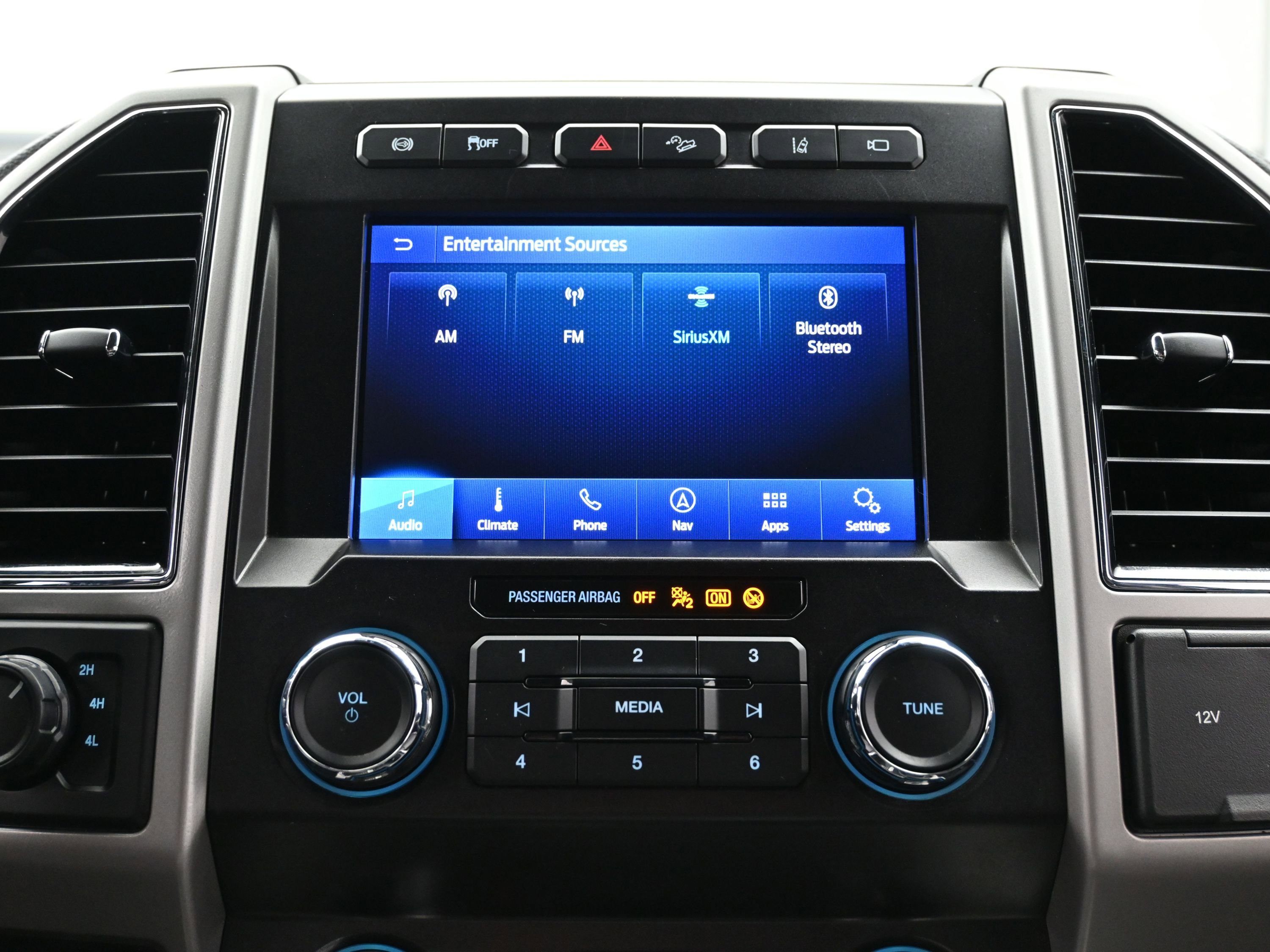 Used 2020 Ford F250 Lariat w/ Lariat Ultimate Package image 32