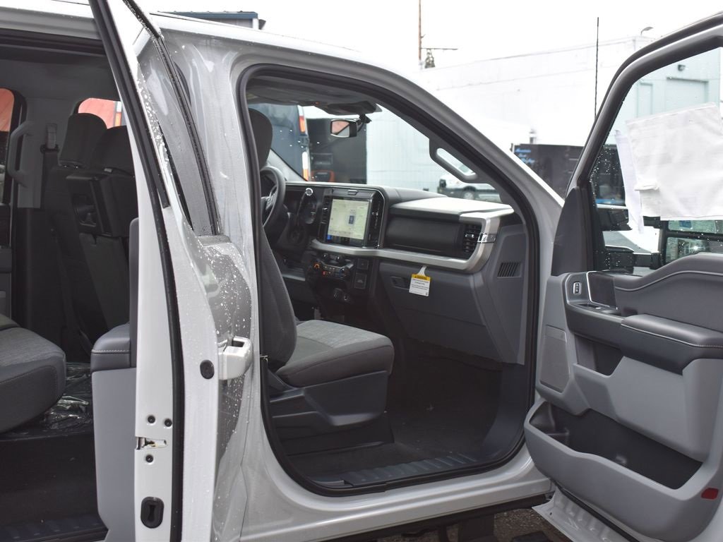 New 2026 Ford F250 4x4 Crew Cab Super Duty image 15