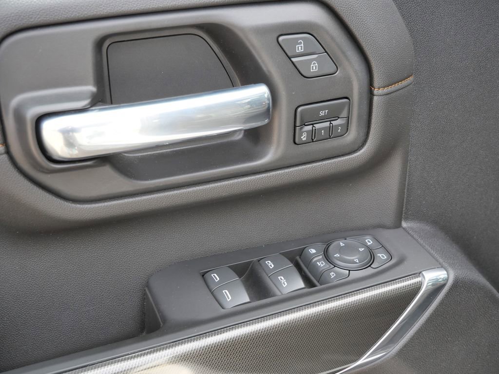 Used 2023 GMC Sierra 2500 AT4 w/ AT4 Premium Plus Package image 35