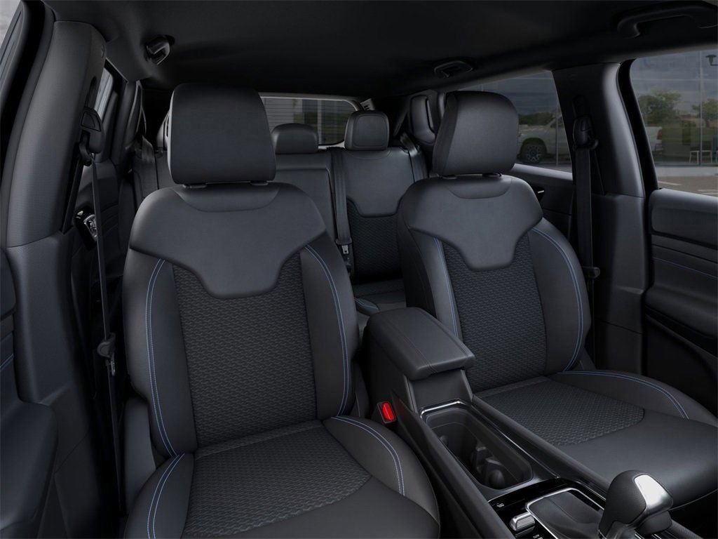 New 2026 Jeep Compass Latitude image 16