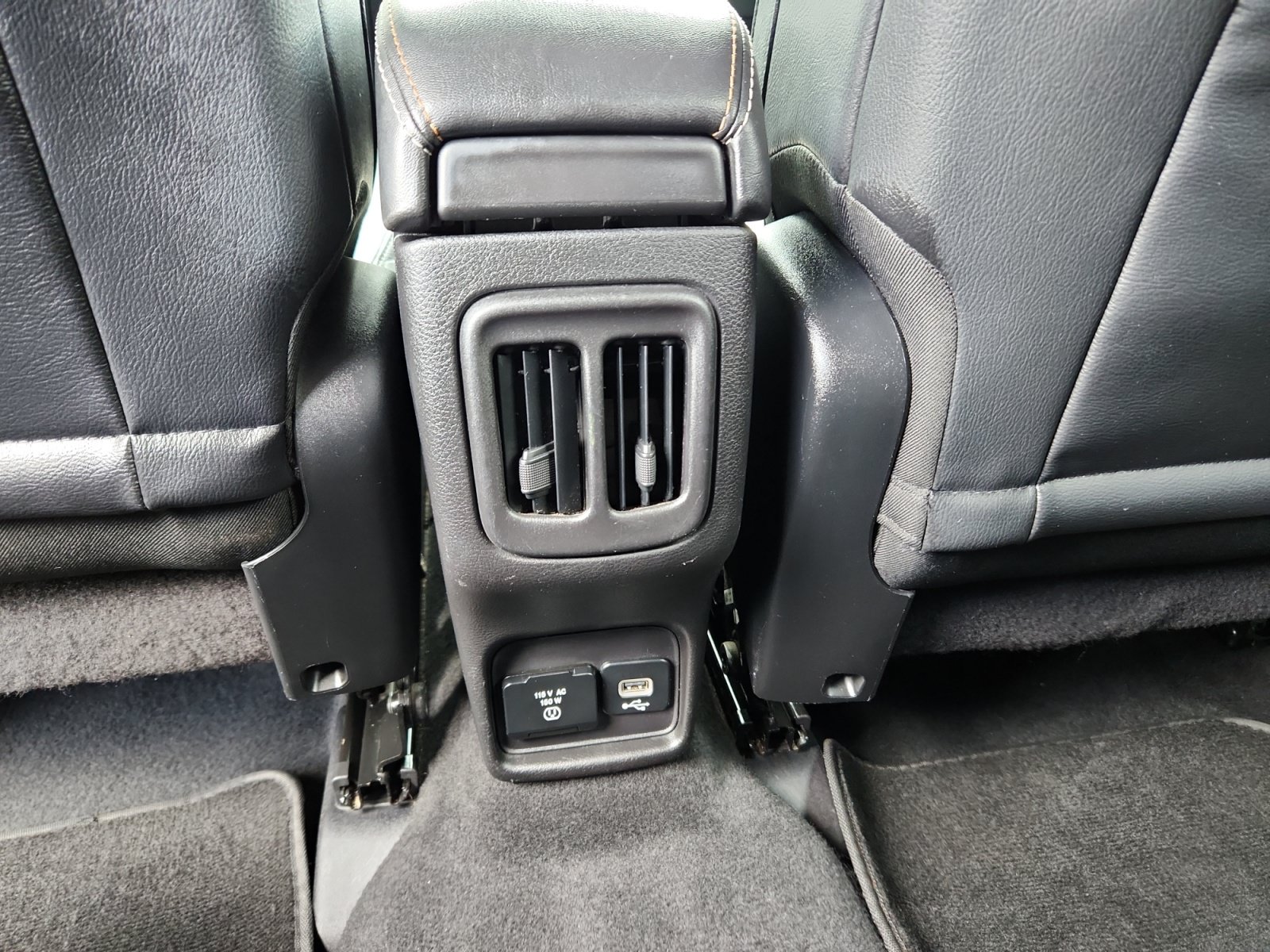 Used 2017 Jeep Compass Latitude w/ Popular Equipment Group AWD/4WD image 30