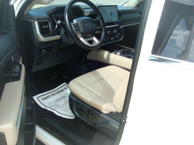 Used 2024 Ford Expedition XLT RWD image 14