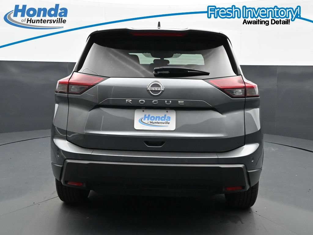 Used 2025 Nissan Rogue SV FWD image 8