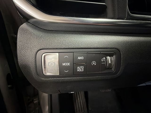 New 2026 GMC Terrain Elevation w/ Elevation Premium Package image 18