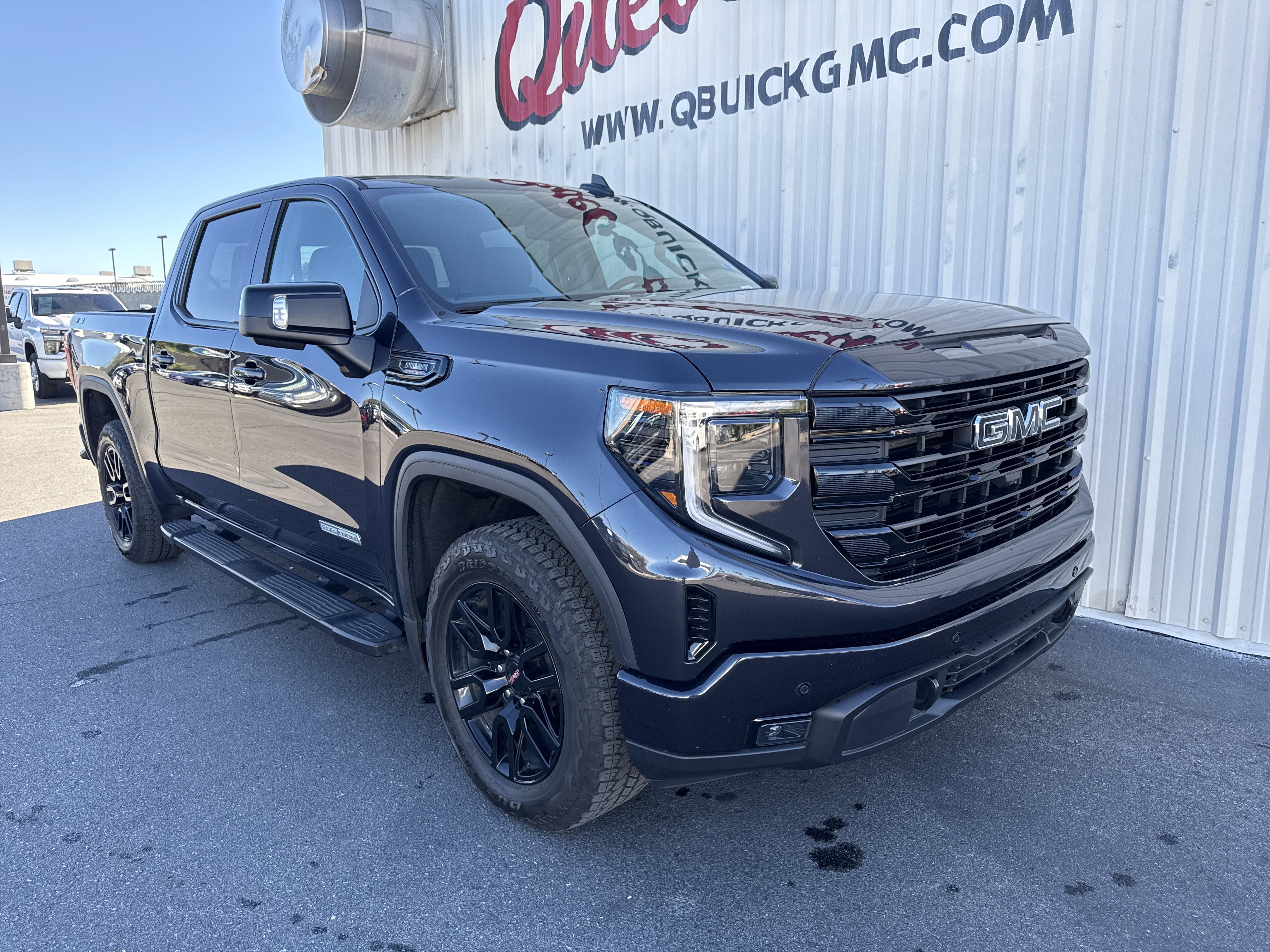 Used 2025 GMC Sierra 1500 Elevation image 41