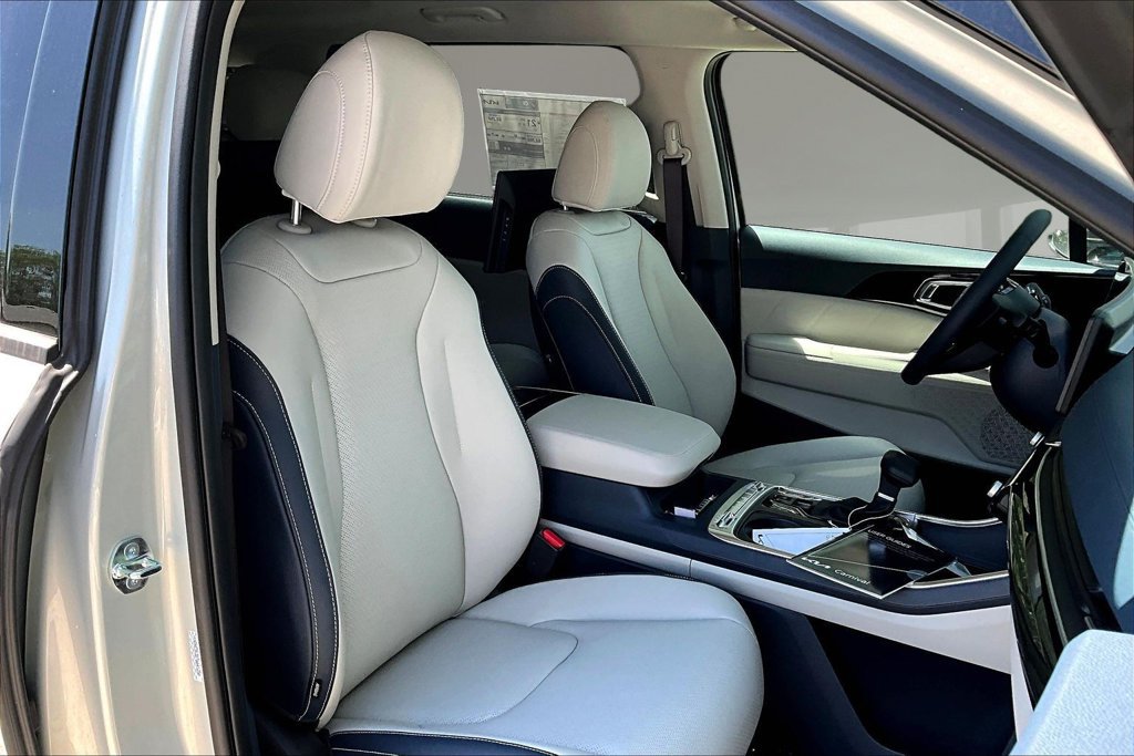 New 2026 Kia Carnival SX Prestige FWD image 10