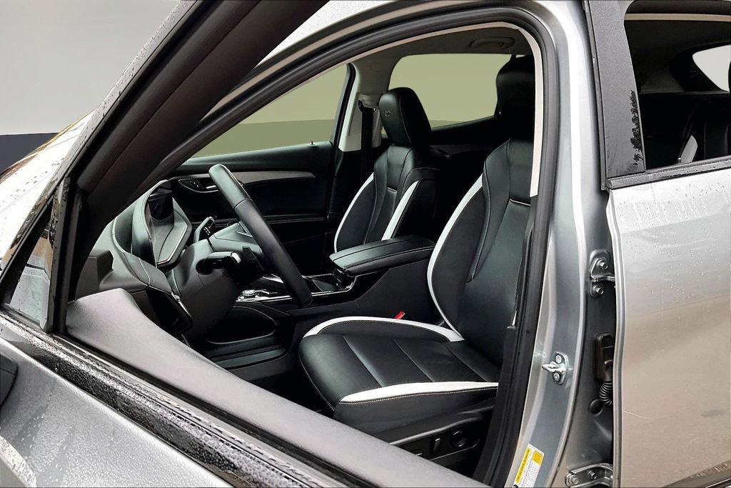 Used 2024 Buick Envision Sport Touring image 20