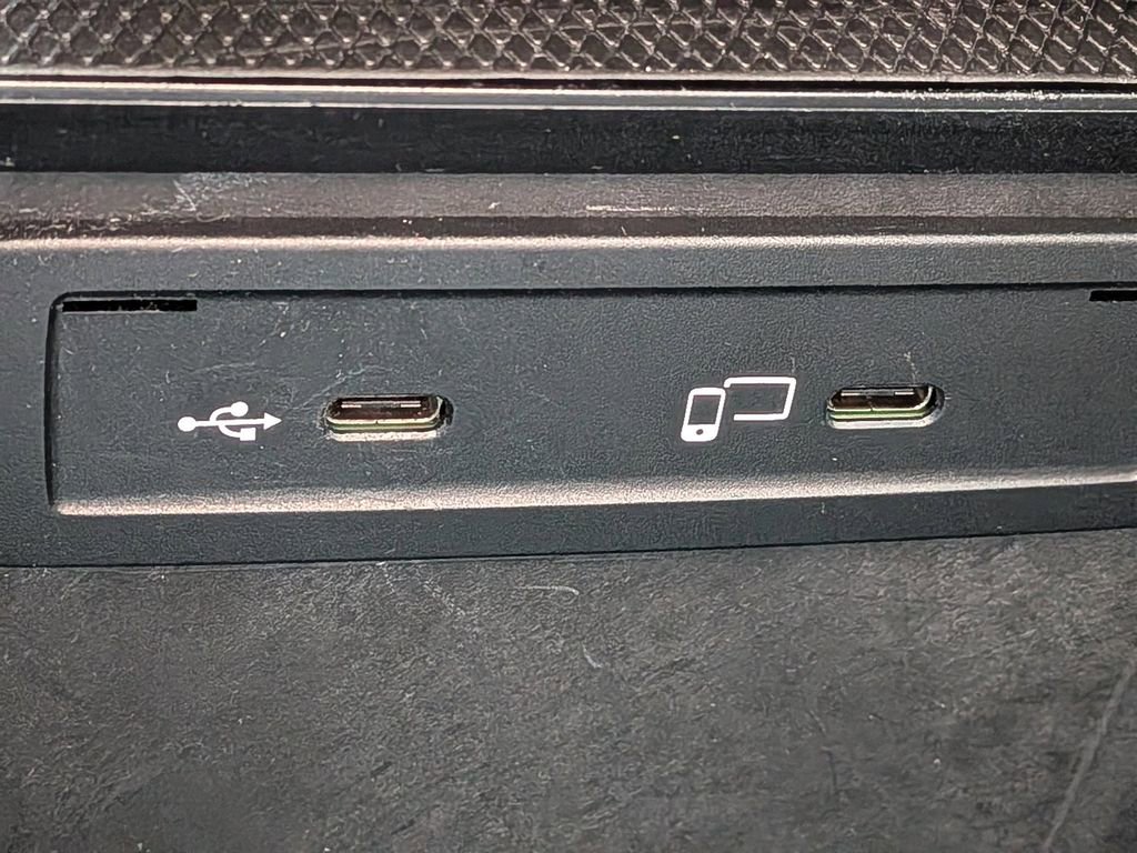 Used 2021 Mercedes-Benz GLC 300 4MATIC w/ AMG Line image 25