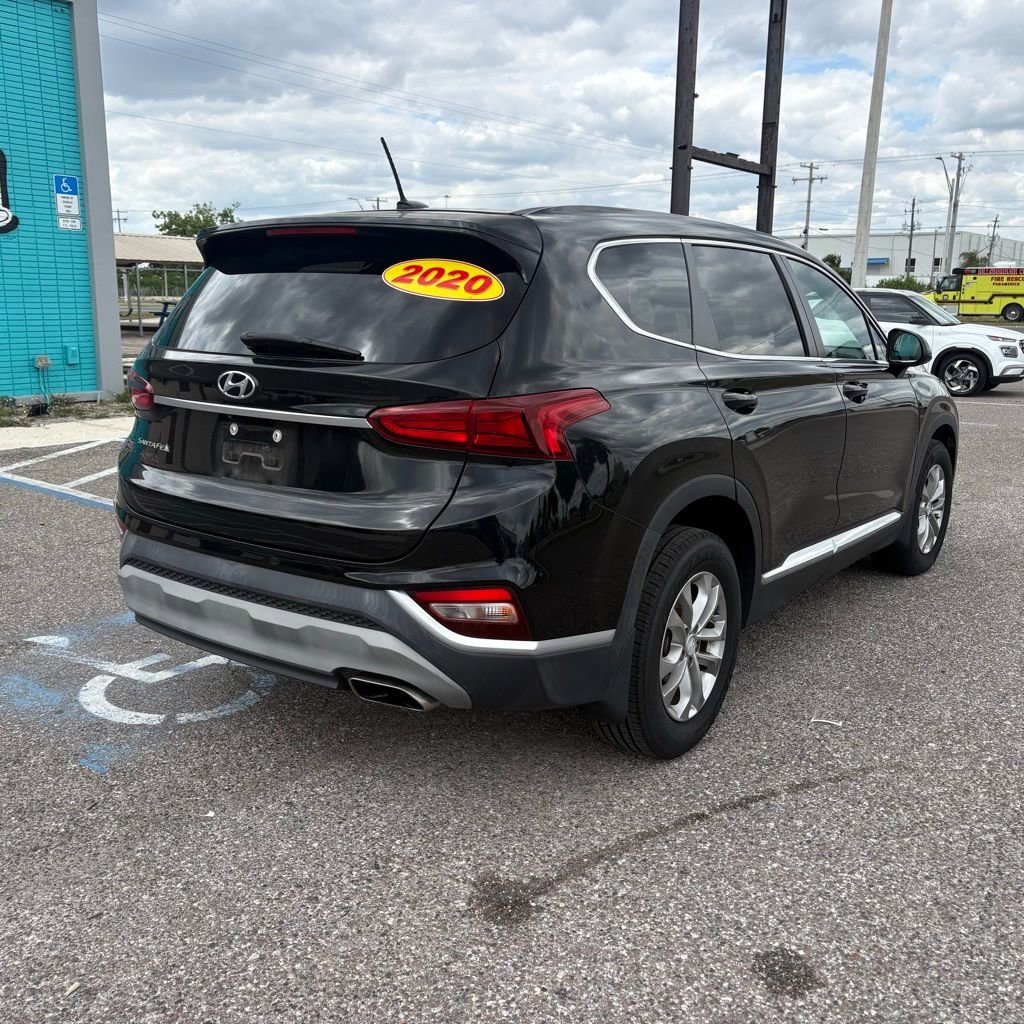 Used 2020 Hyundai Santa Fe SE FWD image 3