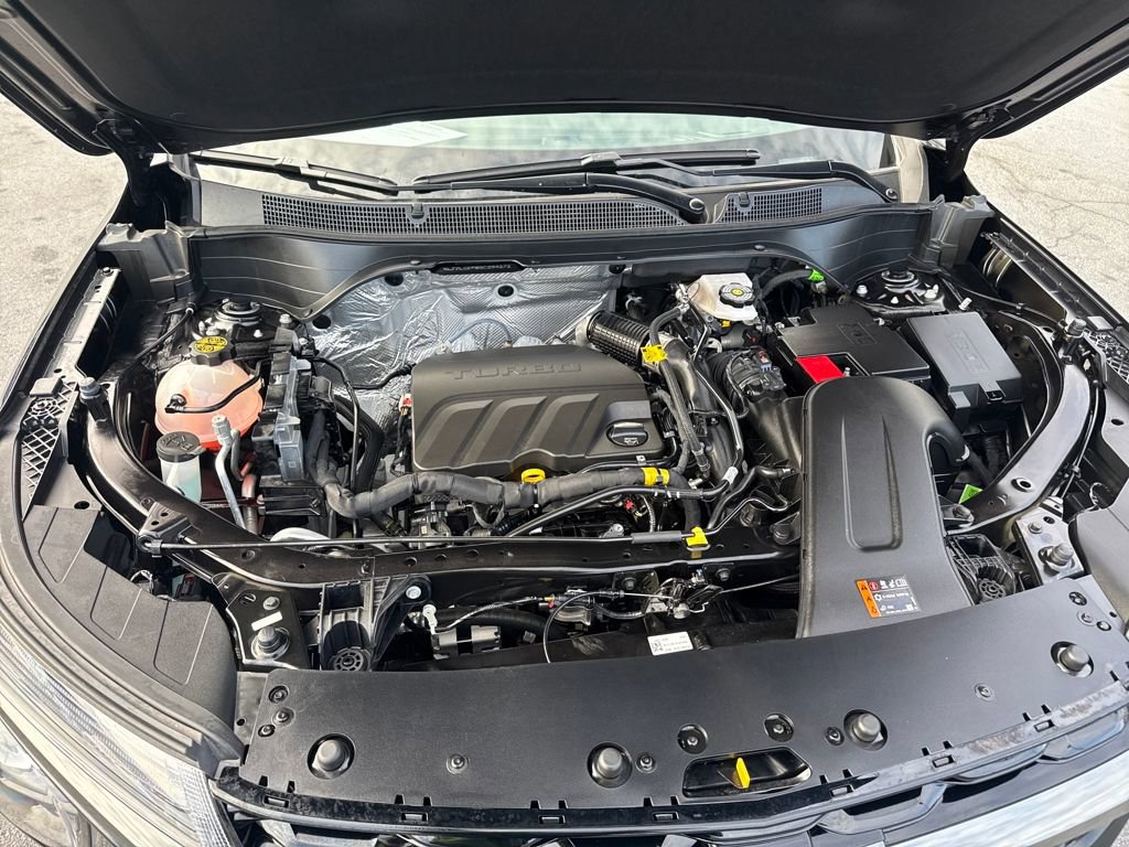 Used 2025 Chevrolet Trax RS w/ Driver Confidence Package image 22