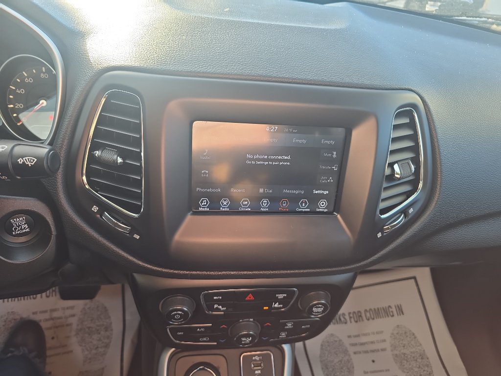 Used 2019 Jeep Compass Latitude w/ Safety & Security Group AWD/4WD image 18