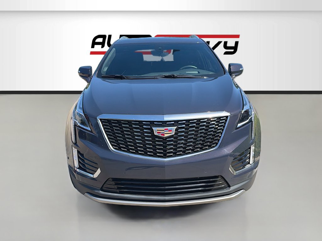 Used 2024 Cadillac XT5 Premium Luxury w/ Technology Package FWD image 2