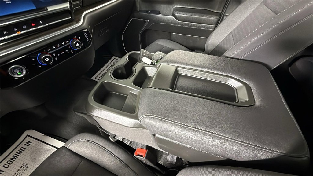 Used 2022 Chevrolet Silverado 1500 LT image 24