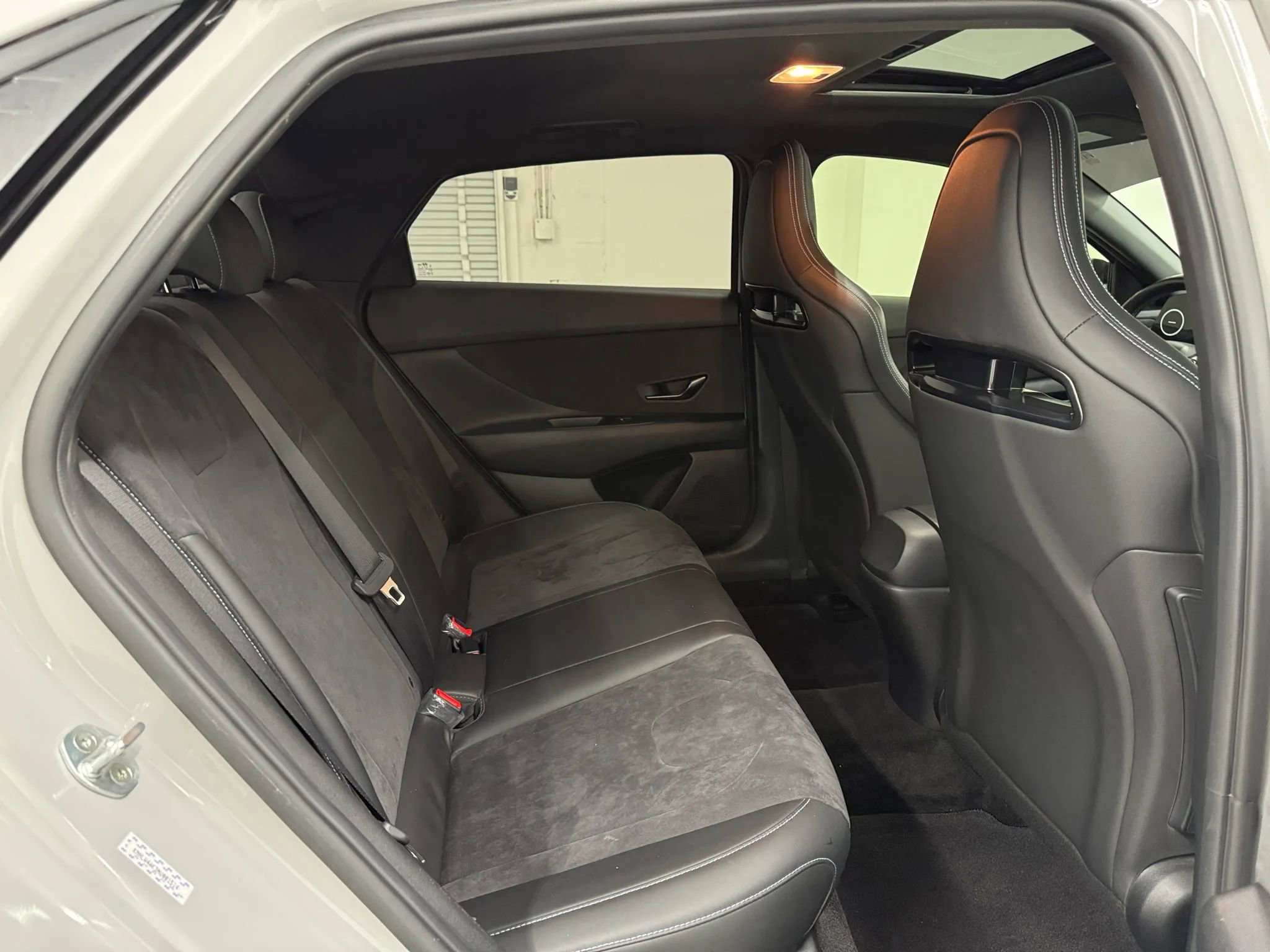 Used 2022 Hyundai Elantra N image 15