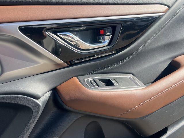 Used 2021 Subaru Outback Touring w/ Popular Package #2 image 31