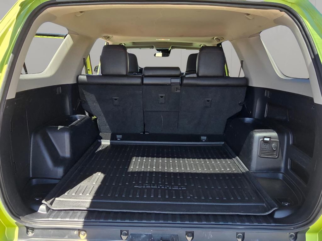 Used 2023 Toyota 4Runner TRD Off-Road Premium w/ Moonroof Package AWD/4WD image 9