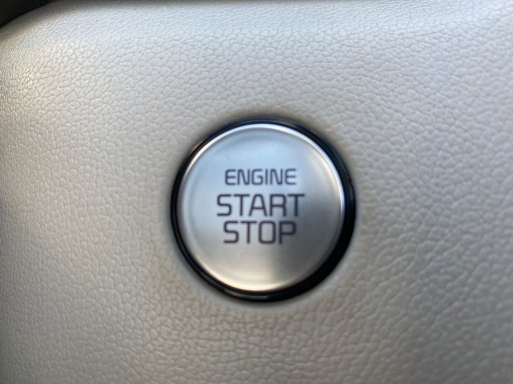 Certified 2024 Kia Sorento SX Prestige image 32