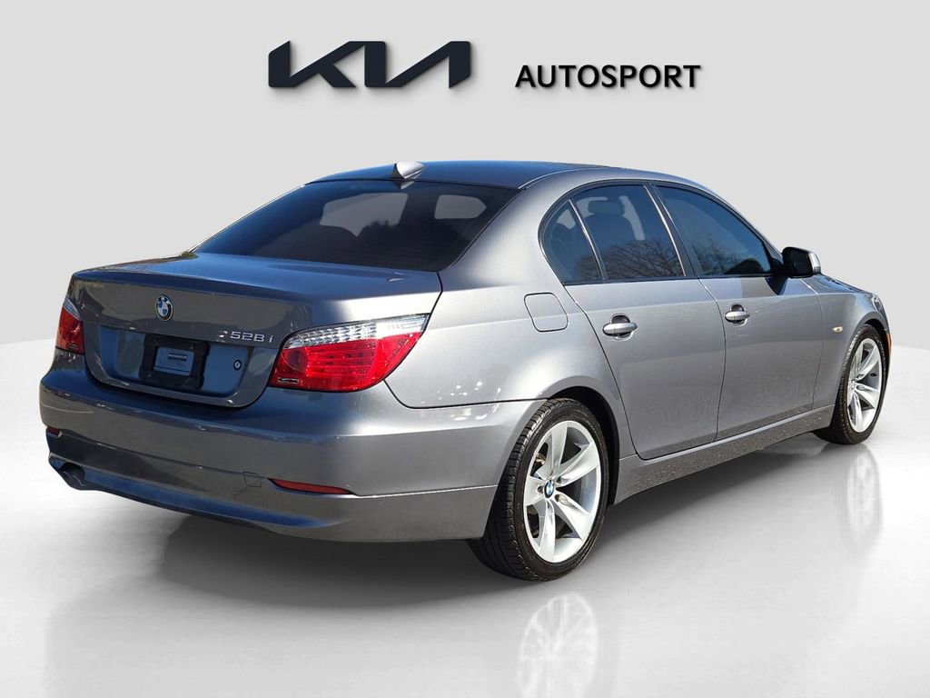 Used 2010 BMW 528i 528i image 8