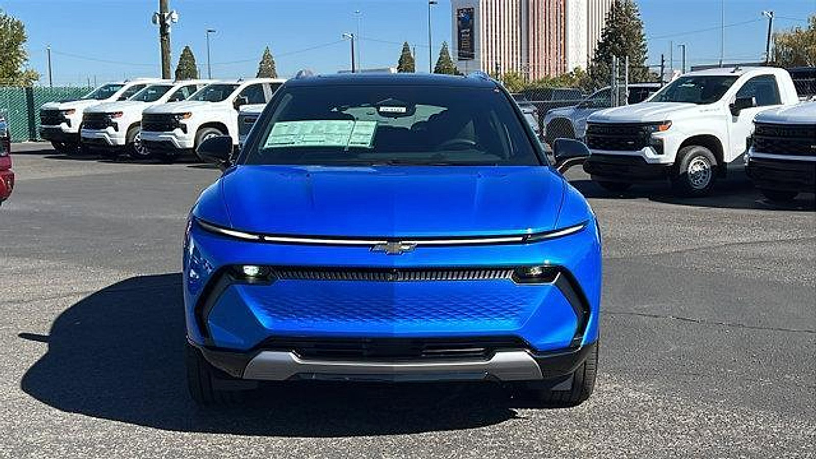 New 2026 Chevrolet Equinox EV LT w/ Convenience Package II image 2