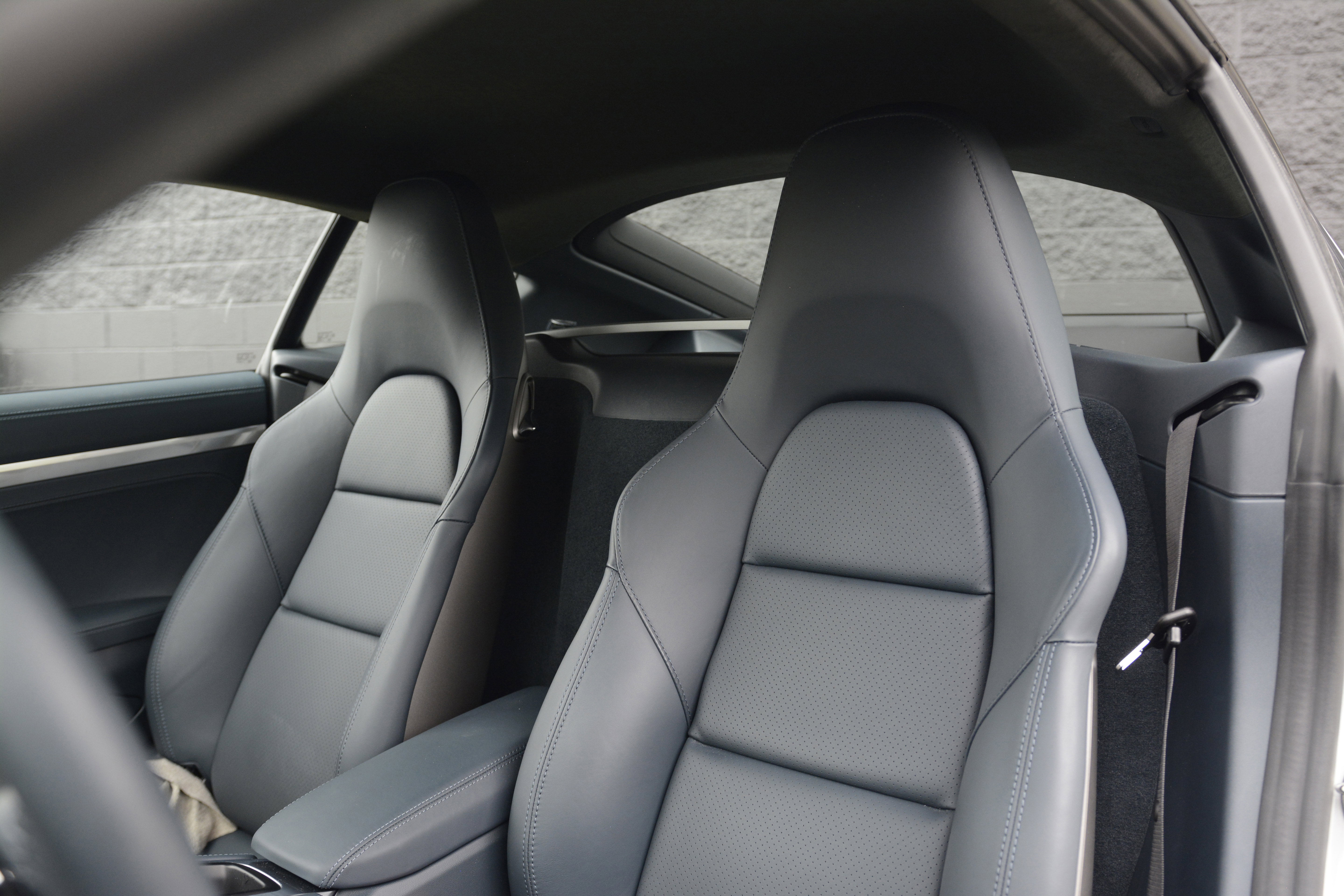 Certified 2025 Porsche 718 Cayman GTS RWD image 5