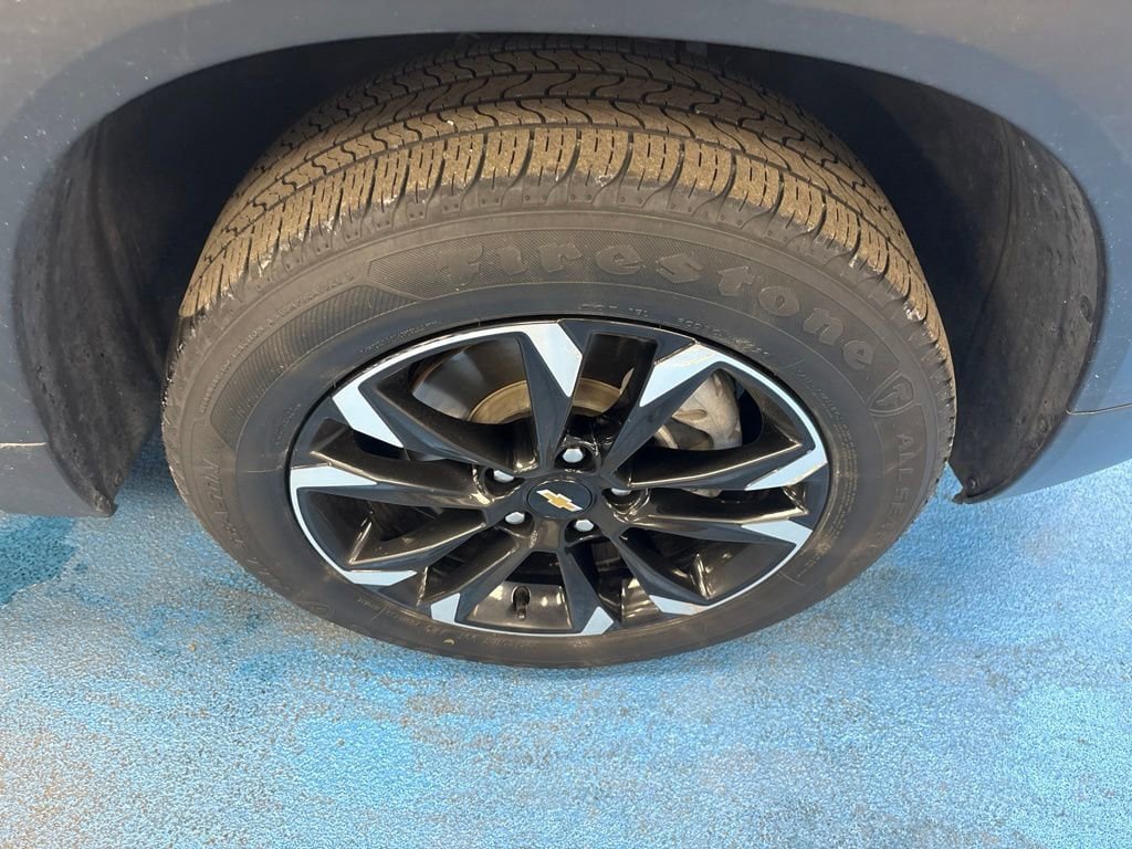 Certified 2022 Chevrolet TrailBlazer LT w/ Convenience Package AWD/4WD image 3