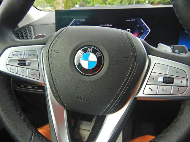 Used 2026 BMW X7 xDrive40i w/ Premium Package AWD/4WD image 22
