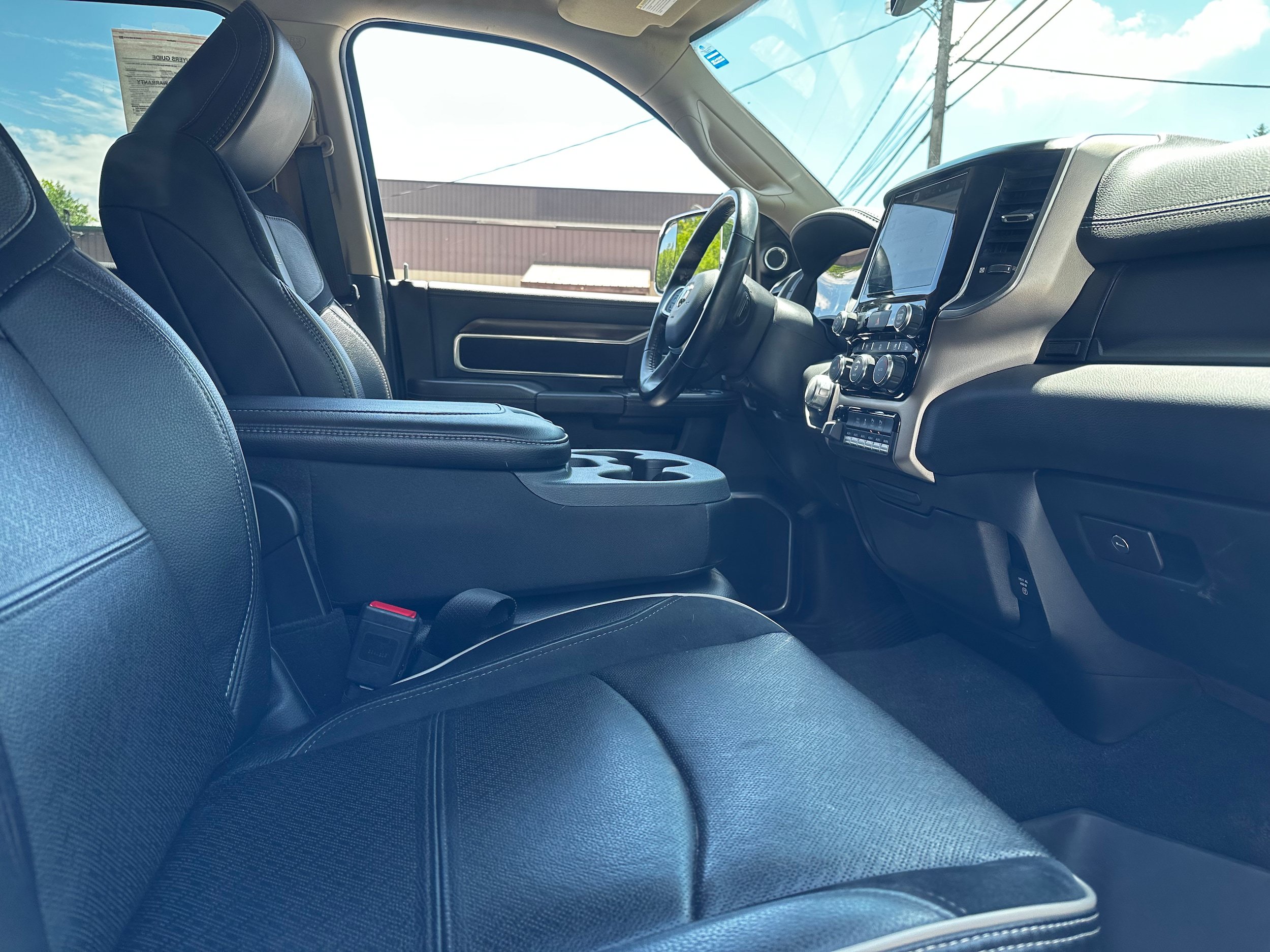 Used 2022 RAM 2500 Laramie AWD/4WD image 10