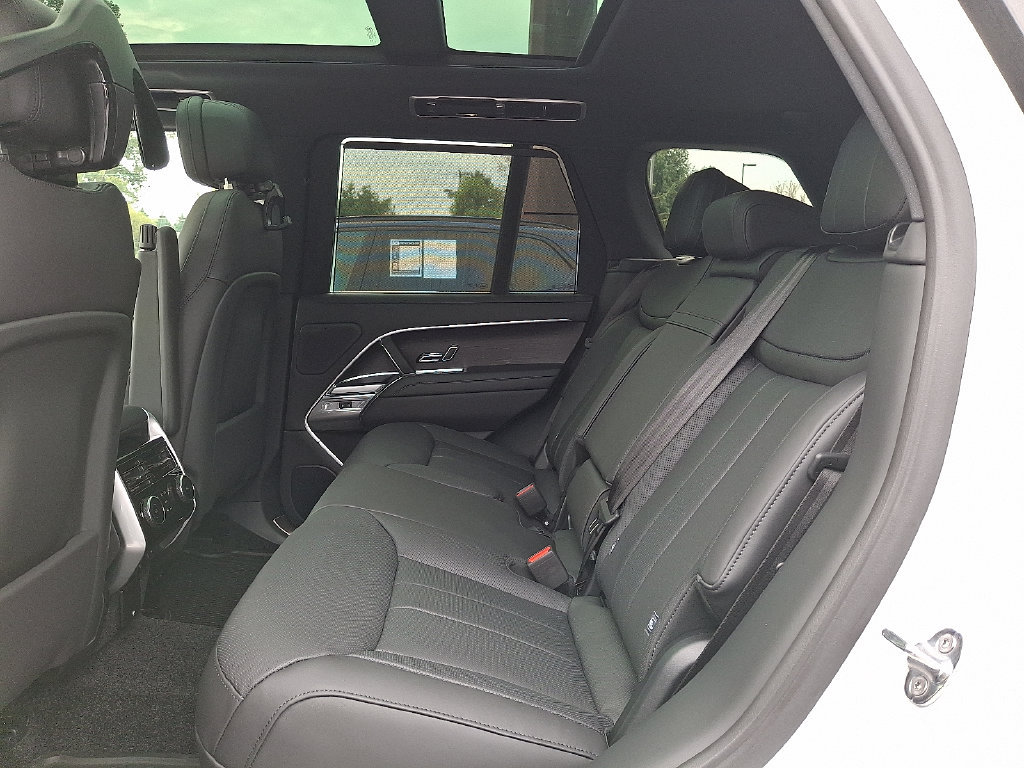 New 2027 Land Rover Range Rover SE AWD/4WD image 6