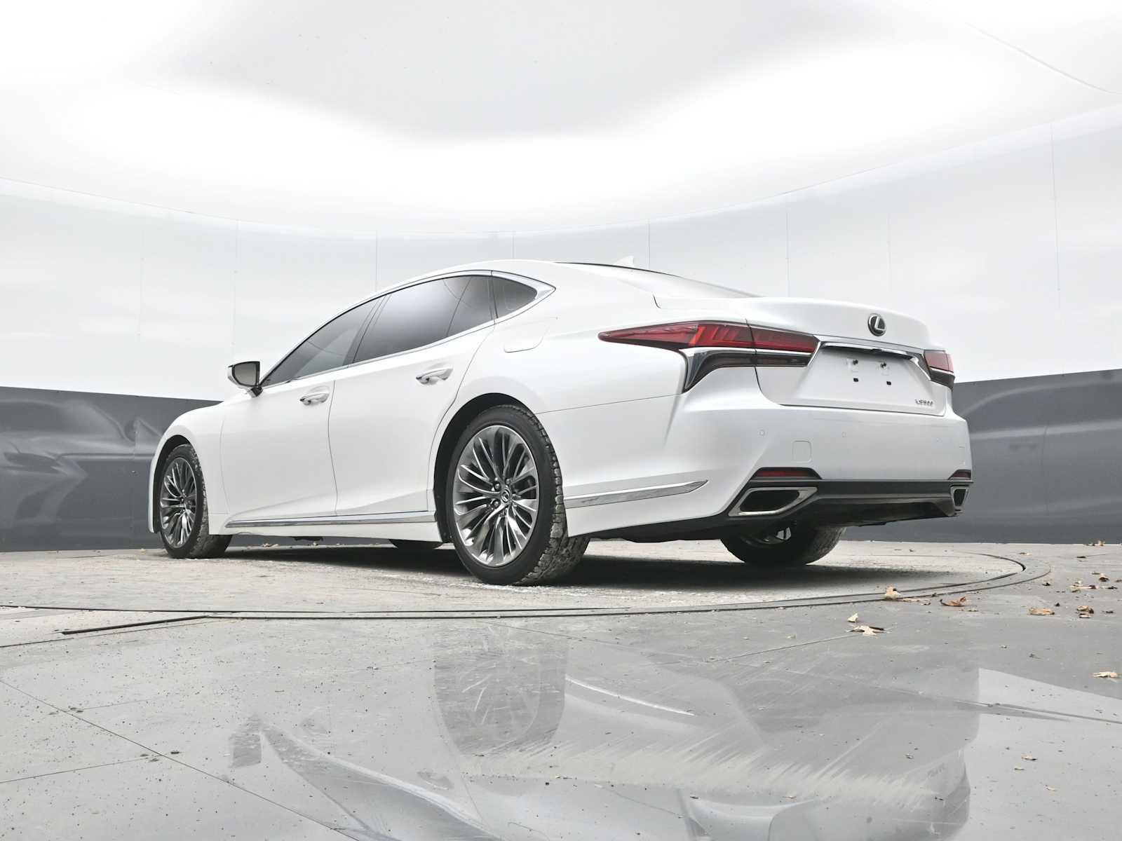 Used 2019 Lexus LS 500 w/ Interior Upgrade Package image 38