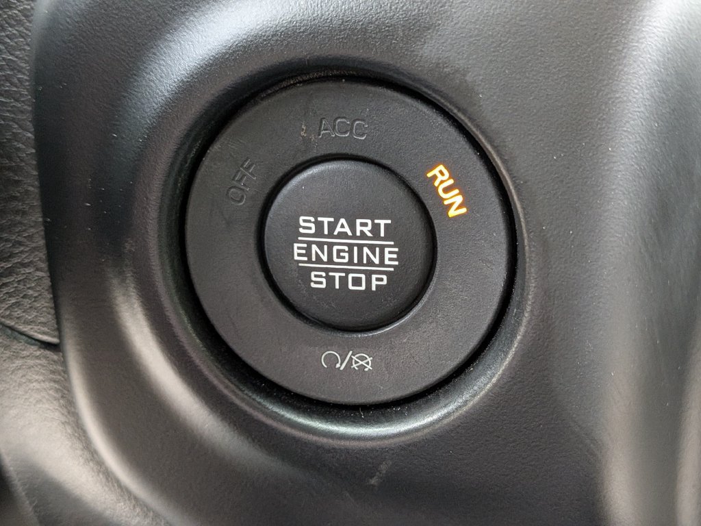 Used 2022 Jeep Wrangler Sport AWD/4WD image 29