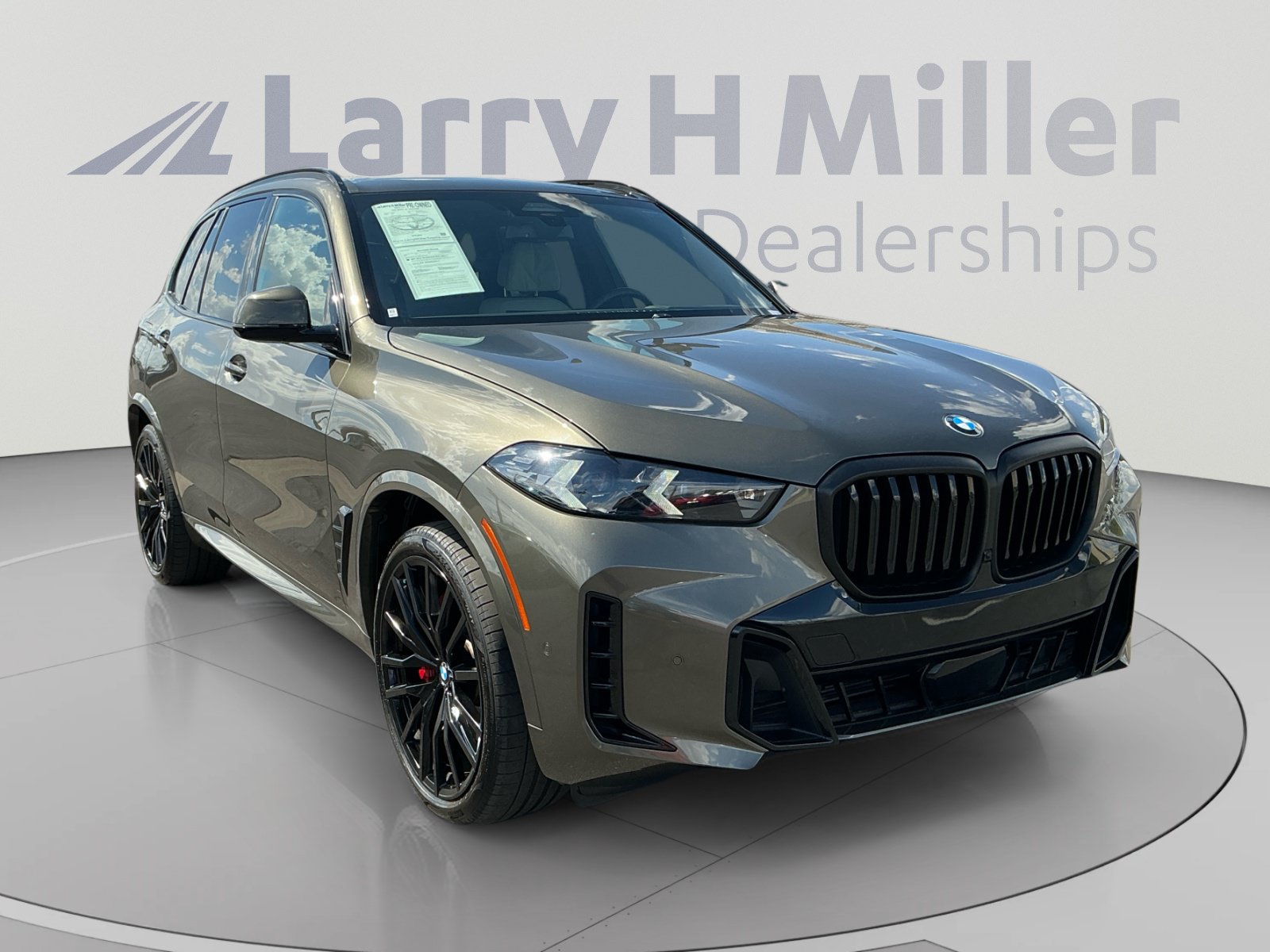 Used 2026 BMW X5 xDrive40i w/ M Sport Package AWD/4WD image 7
