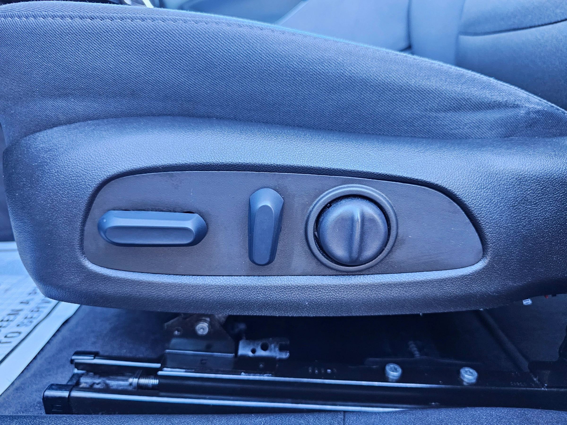 Used 2022 Chevrolet Malibu LT image 11