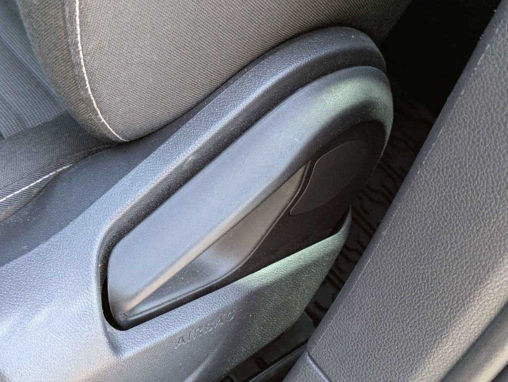 Certified 2023 Volkswagen Jetta S FWD image 23