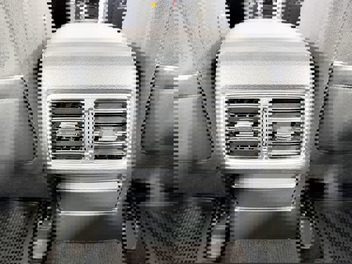 Used 2015 INFINITI Q50 Premium image 40