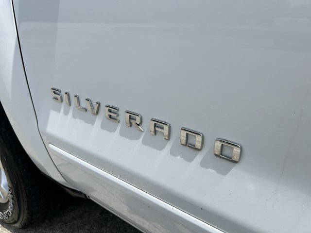 Used 2017 Chevrolet Silverado 1500 LT w/ All Star Edition AWD/4WD image 32
