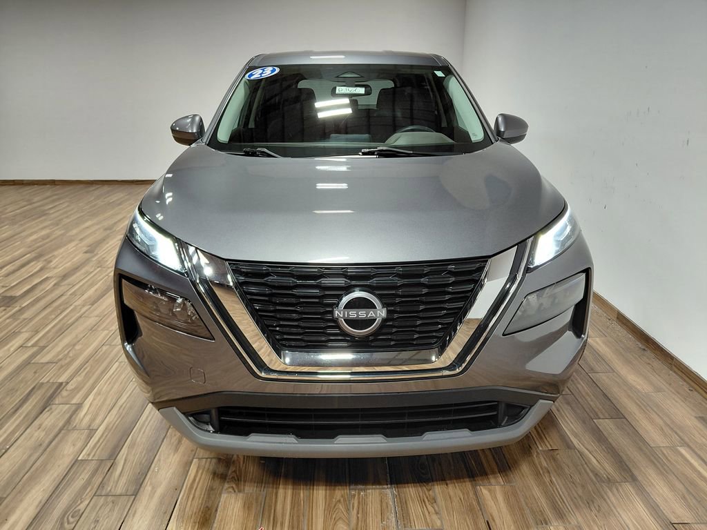 Used 2023 Nissan Rogue S image 11
