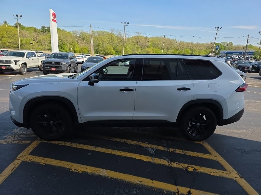 Used 2025 Toyota Grand Highlander AWD Hybrid image 8