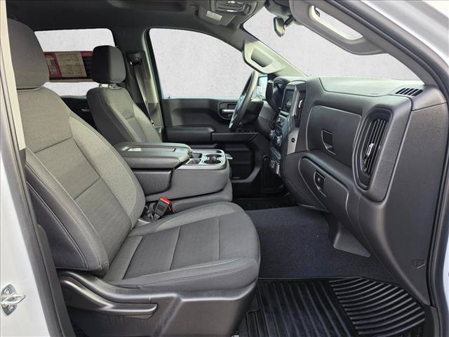 Used 2024 Chevrolet Silverado 1500 Custom Trail Boss w/ LPO, Dark Essentials Package AWD/4WD image 11