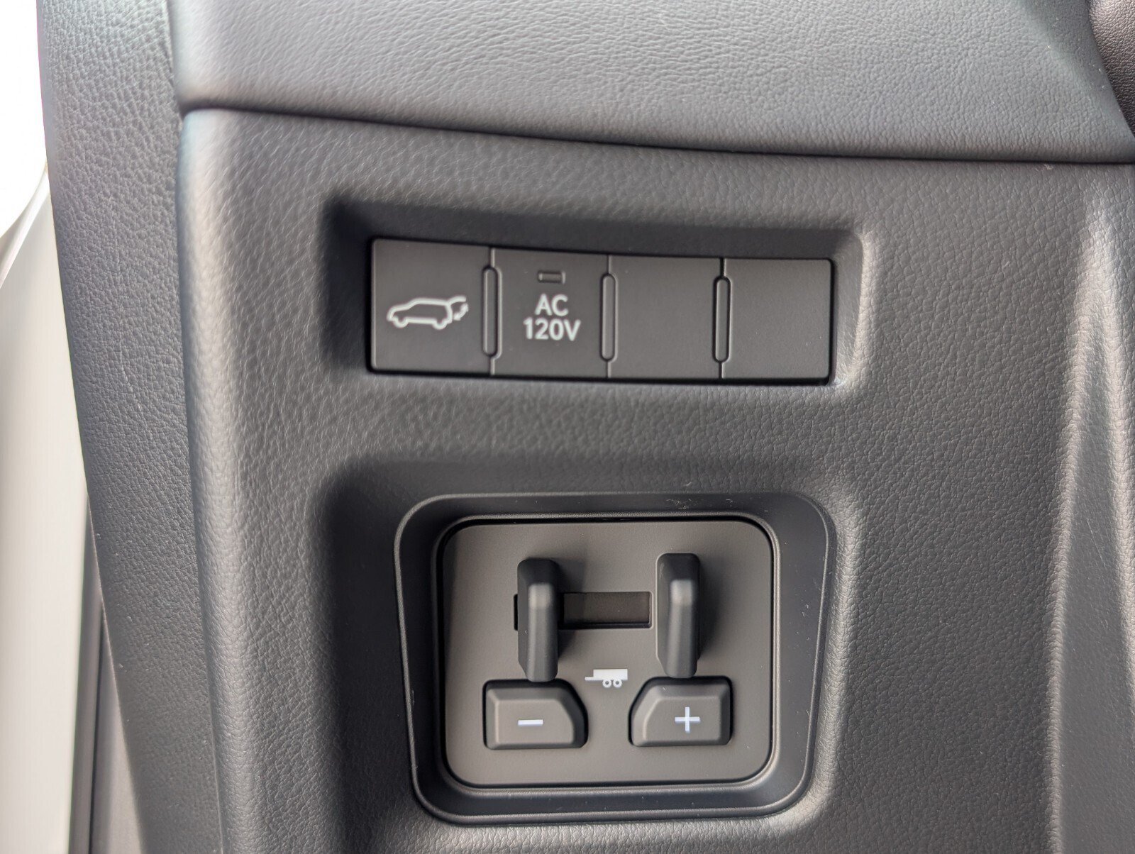 New 2026 Lexus LX 700h F Sport AWD/4WD image 33