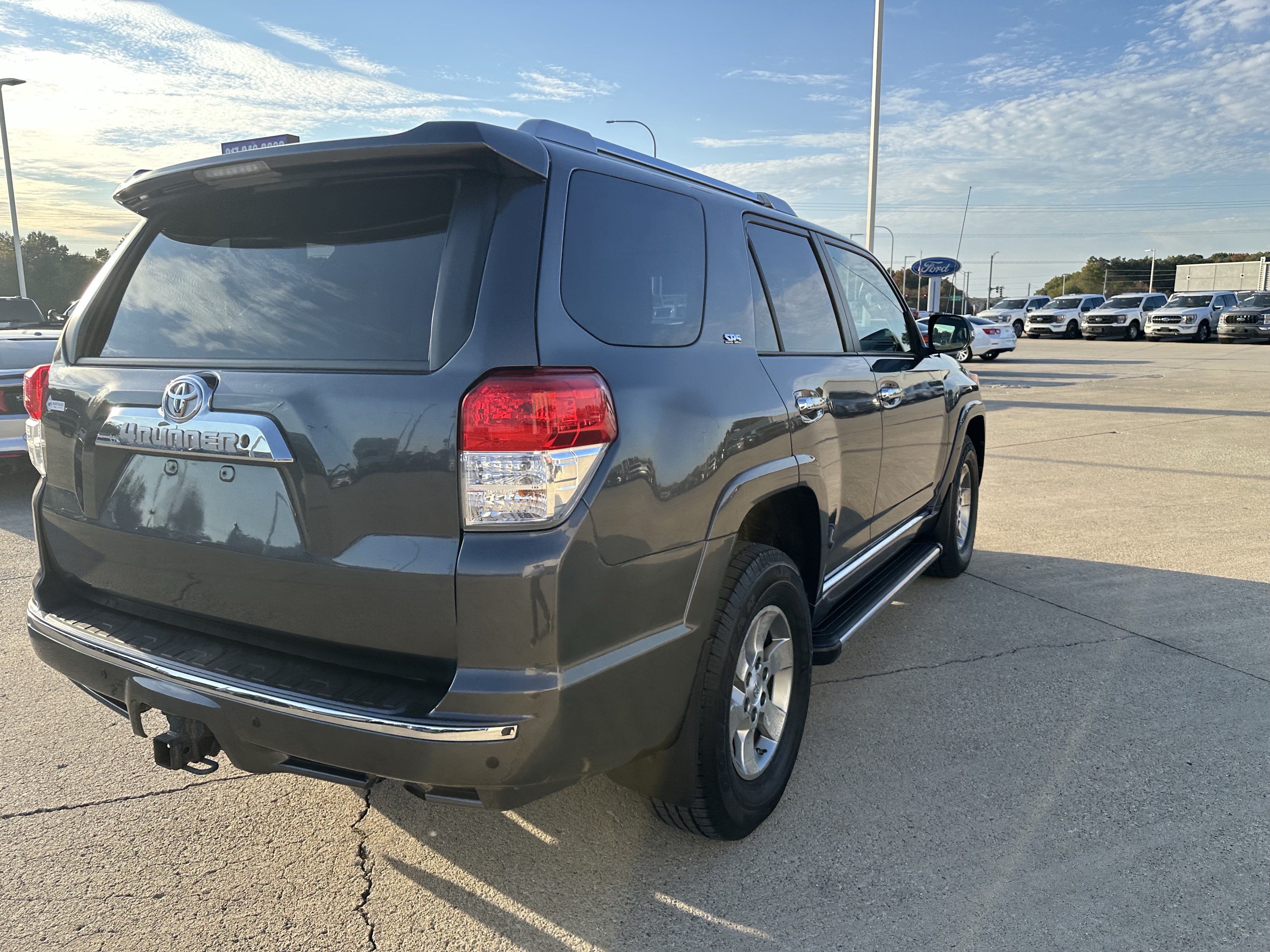 Used 2011 Toyota 4Runner SR5 w/ Convenience Pkg AWD/4WD image 5