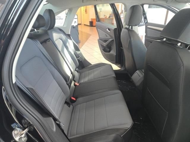 New 2025 Volkswagen Jetta SE FWD image 15